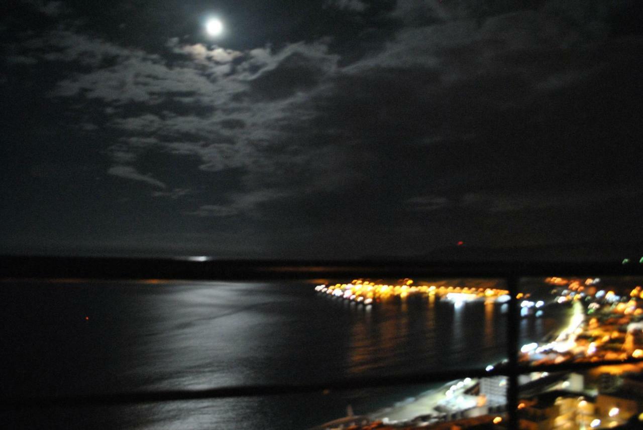 Edificio Panoramico - Falesia De Sesimbra Bagian luar foto